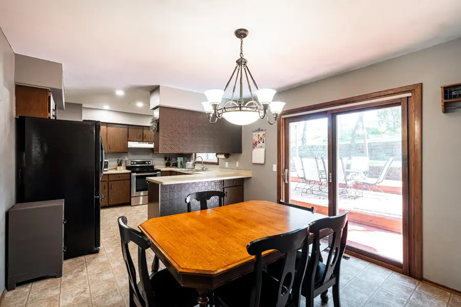 720 Coventry Ln, Hartland, WI 53029 - #2