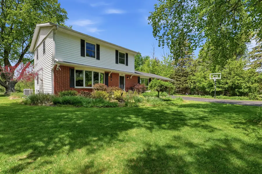 4528 Lakeshore Rd, Sheboygan, WI 53083 - #2