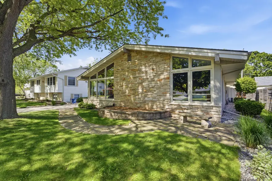 74 S Reserve St, Fond Du Lac, WI 54935 - #3