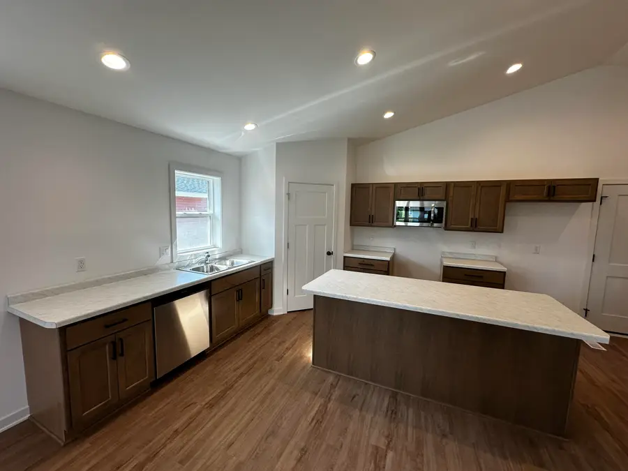 1058 Happy Ln, Sheboygan Falls, WI 53085 - #2