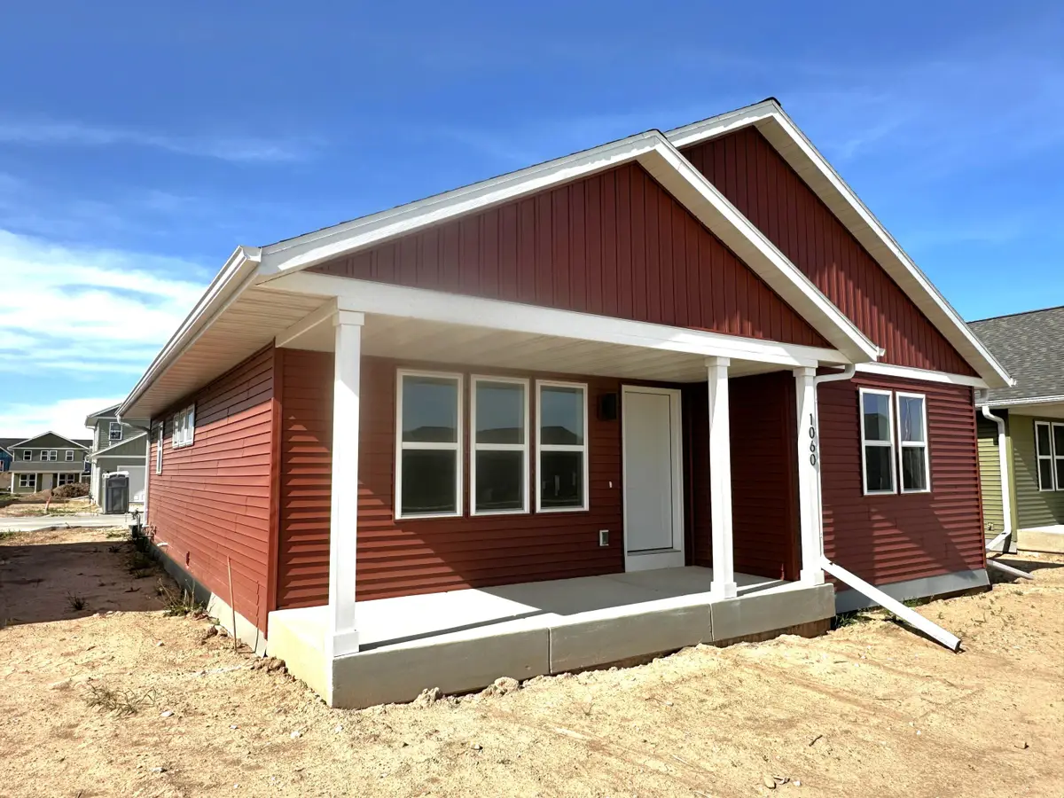 1060 Happy Ln, Sheboygan Falls, WI 53085 - #1