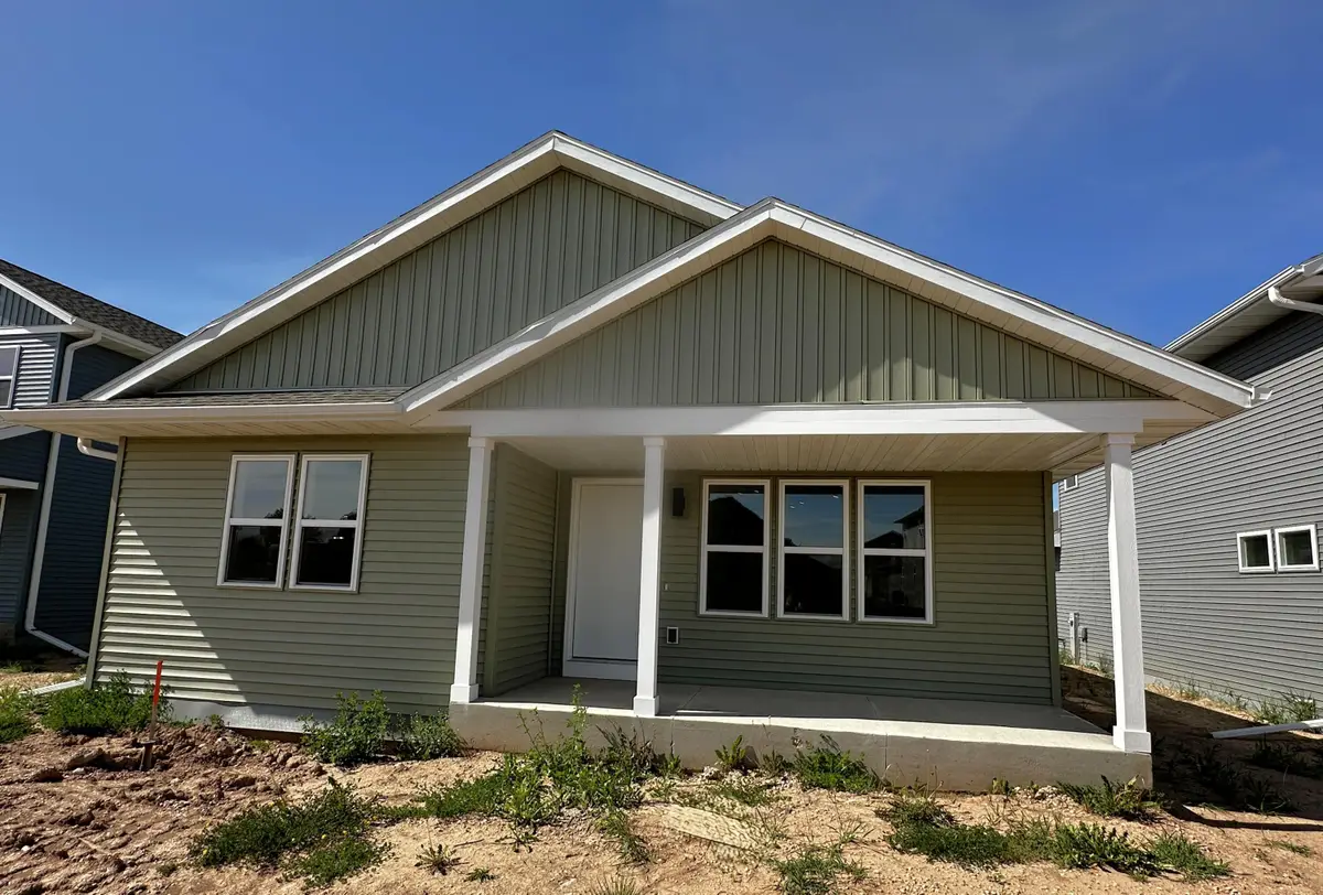 1065 Fairway Ct, Sheboygan Falls, WI 53085 - #1