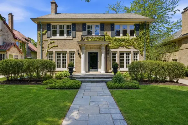3509 N Summit Ave, Shorewood, WI 53211