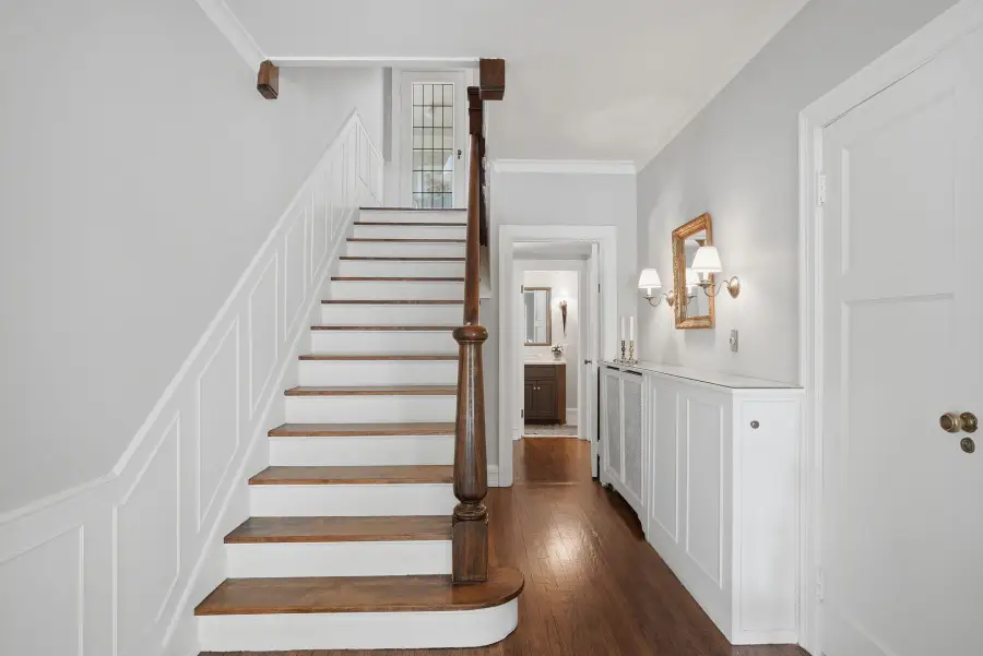 3509 N Summit Ave, Shorewood, WI 53211 - #2