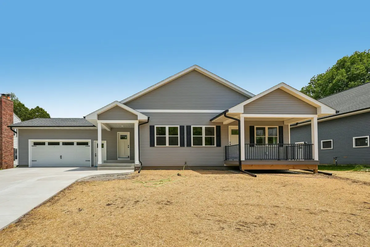 313 Front St, Watertown, WI 53094 - #1