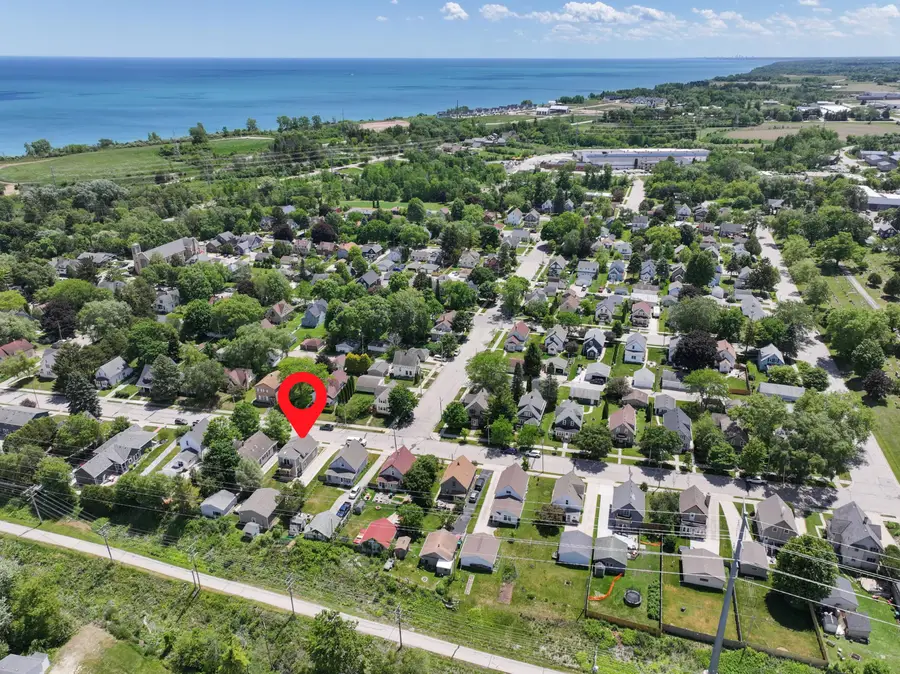 458 W Chestnut St, Port Washington, WI 53074 - #2