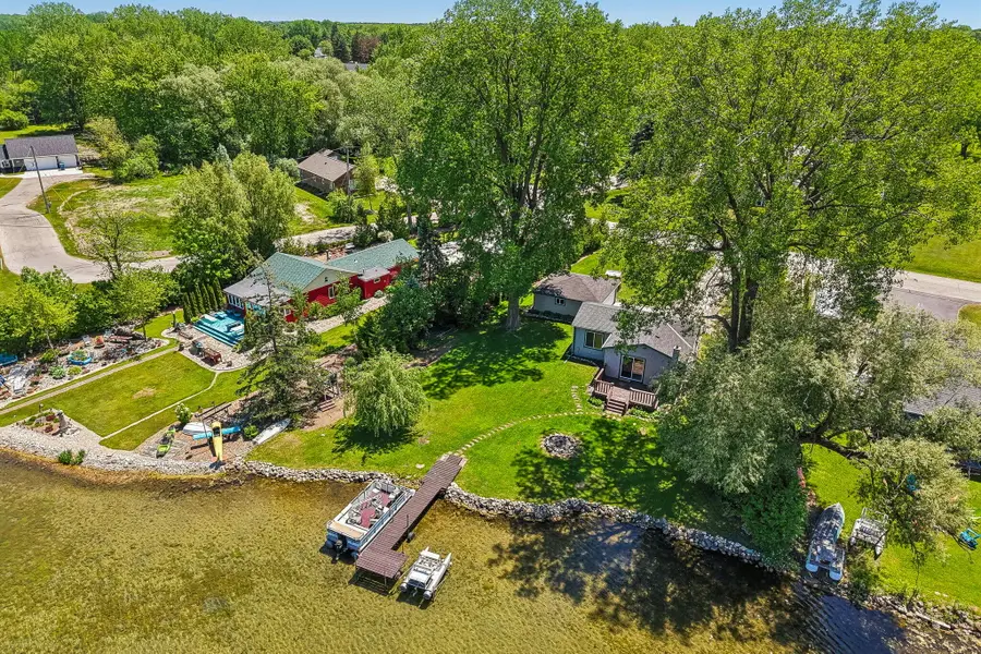 7223 S Wallace Lake Dr, Trenton, WI 53090 - #3
