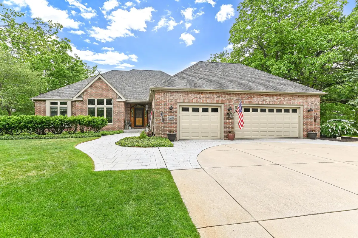 30927 Lawn Dr, Waterford, WI 53185 - #1