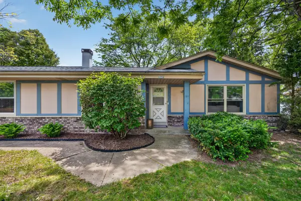 6356 W Plaza Cir, Brown Deer, WI 53223