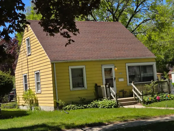 3769 N 37th St, Milwaukee, WI 53216