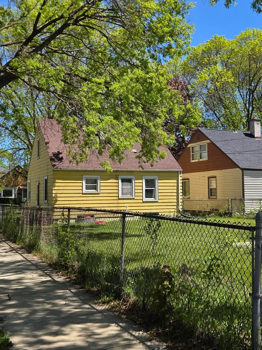 3769 N 37th St, Milwaukee, WI 53216 - #2