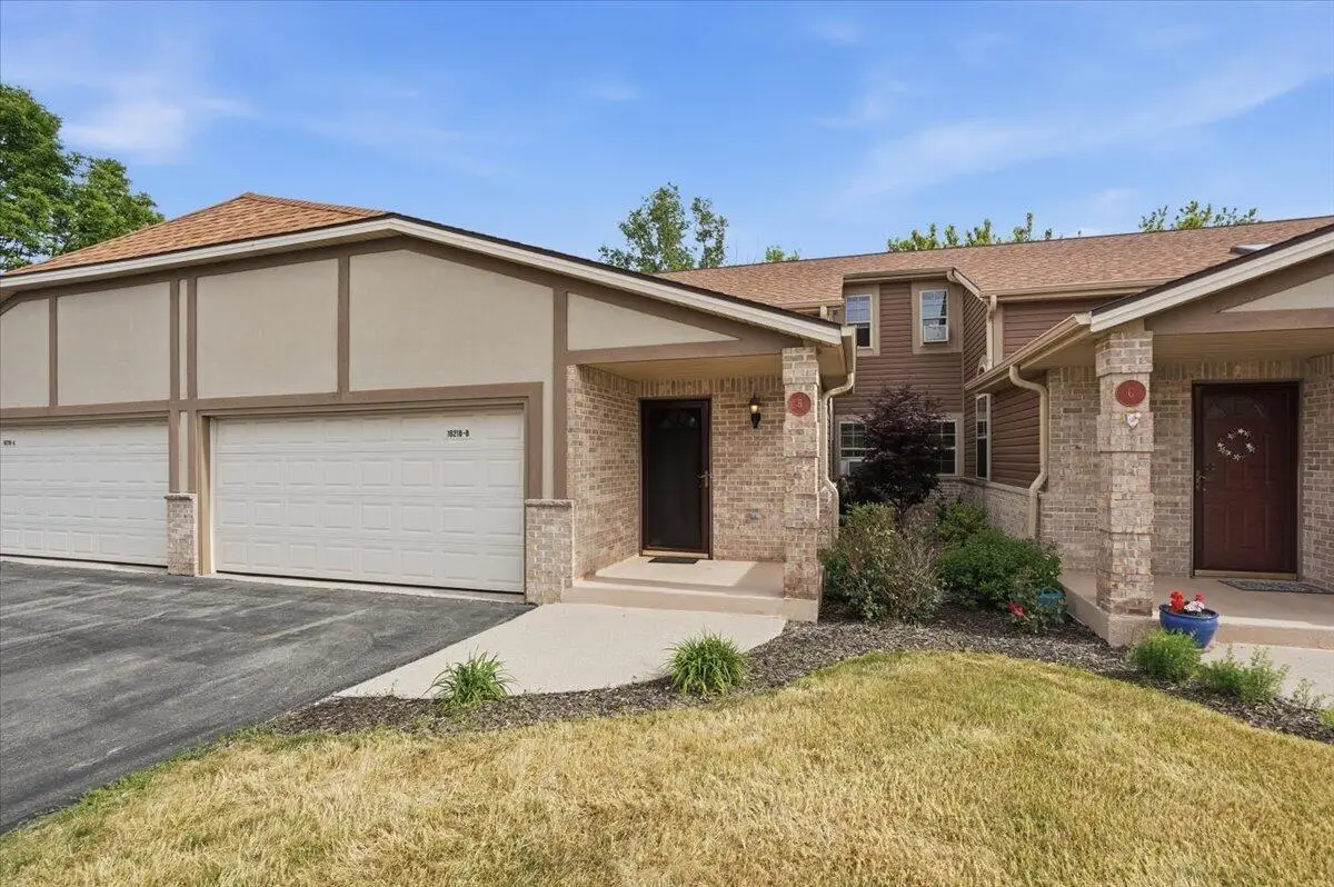 N113W16218 Sylvan Cir, Germantown, WI 53022 - #1
