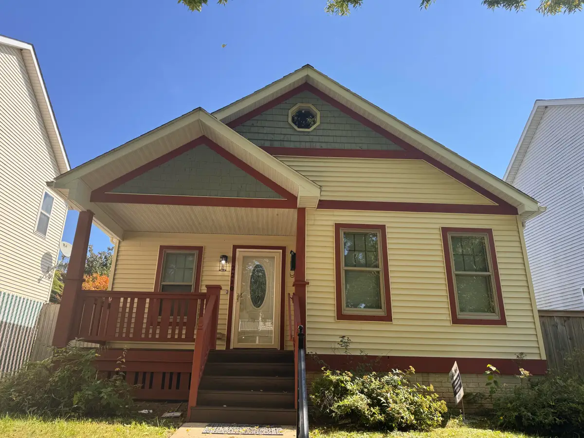 2210 N 15th St, Milwaukee, WI 53205 - #1
