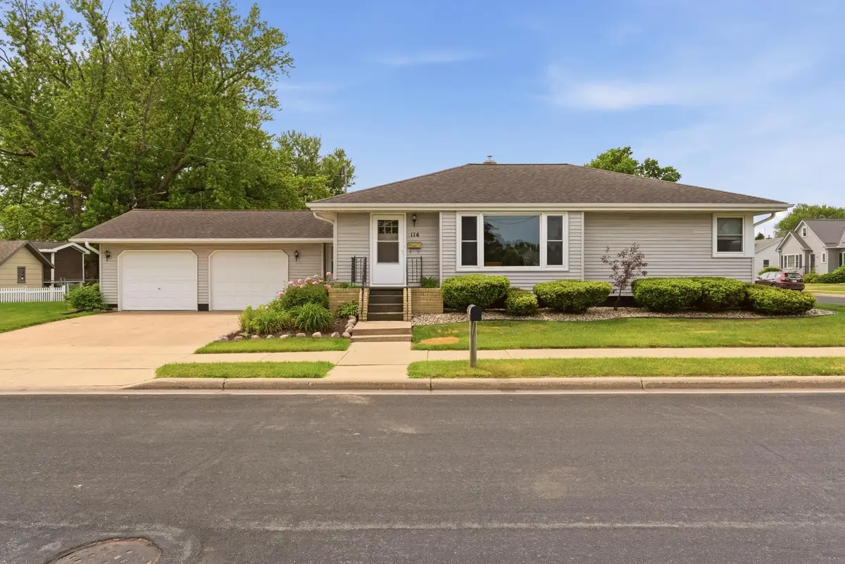 114 W Logan St, Tomah, WI 54660 - #1