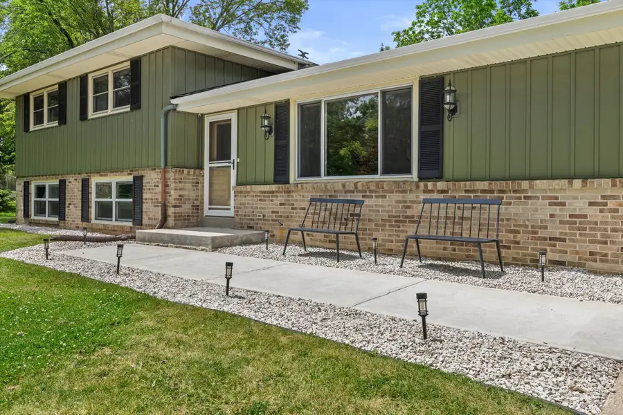 S69W22340 Sonoma Way, Vernon, WI 53103 - #2