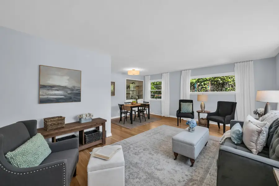 6822 W Wells St, Wauwatosa, WI 53213 - #3
