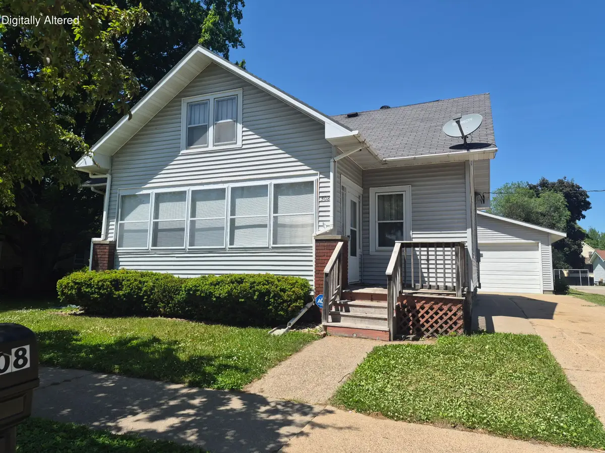 508 W Oak St, Sparta, WI 54656 - #1