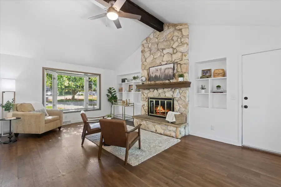 9358 N Fairy Chasm Ln, Brown Deer, WI 53223 - #3