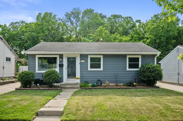 3737 S 48th St, Milwaukee, WI 53220