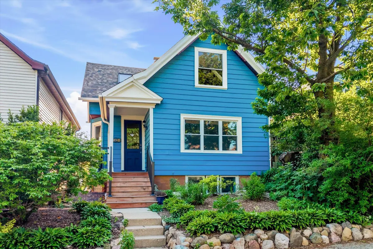 2521 N Pierce St, Milwaukee, WI 53212 - #1