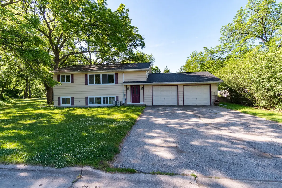 400 Derek Ave, Holmen, WI 54636 - #1