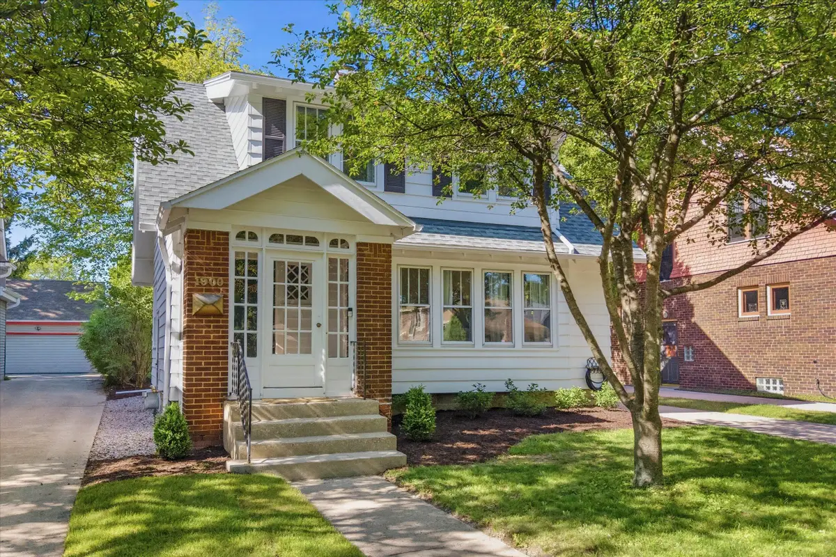 1900 E Marion St, Shorewood, WI 53211 - #1