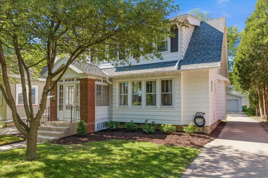 1900 E Marion St, Shorewood, WI 53211 - #2