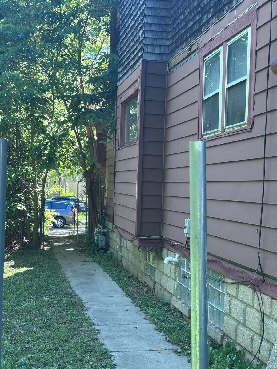 2546 W Medford Ave, Milwaukee, WI 53206 - #2
