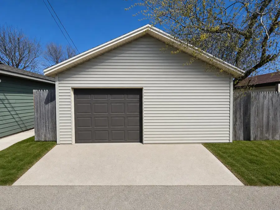 919 High Ave, Sheboygan, WI 53081 - #2