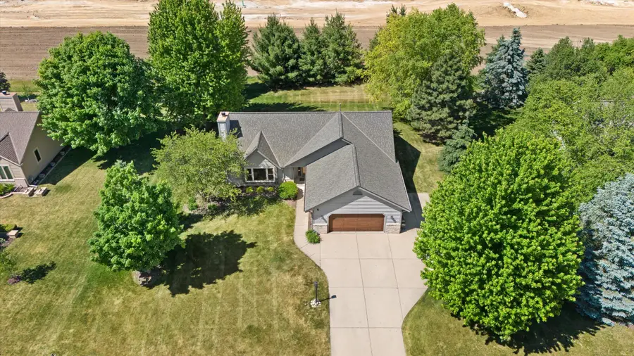 N60W24612 Lynette Pass, Sussex, WI 53089 - #2