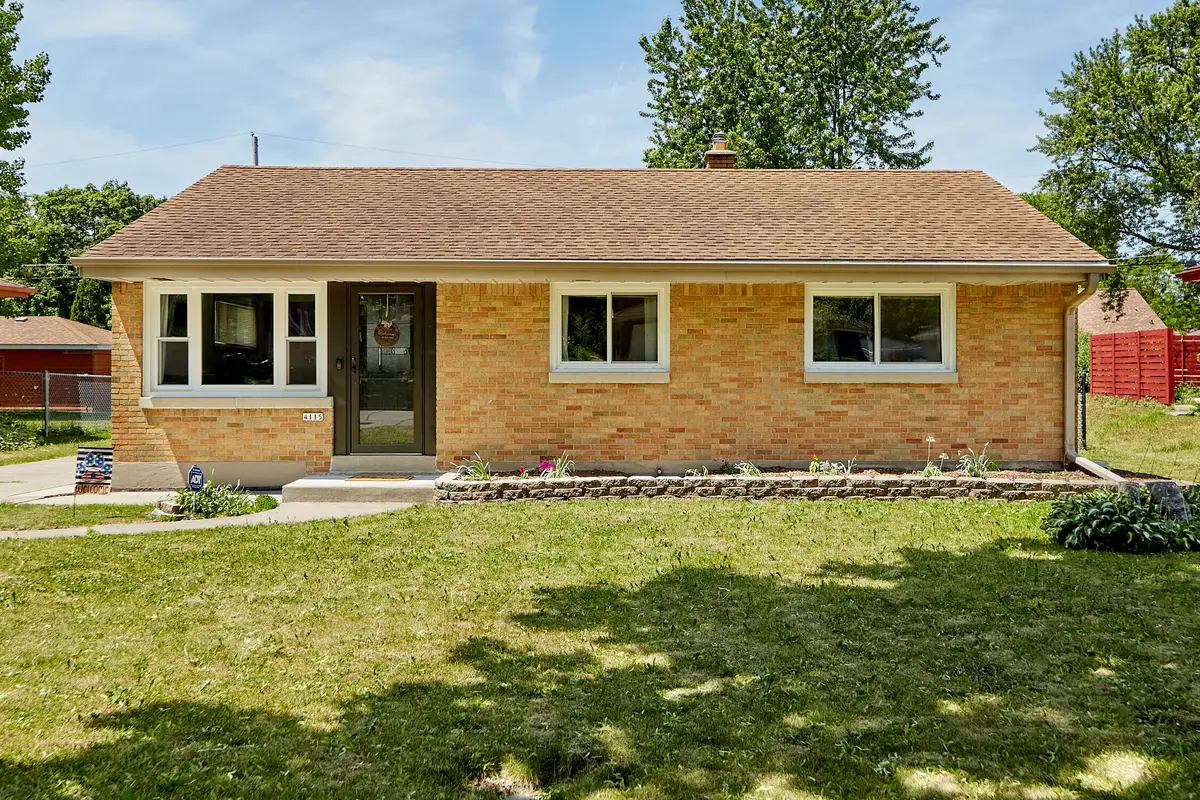 4115 N 94th St, Wauwatosa, WI 53222 - #1