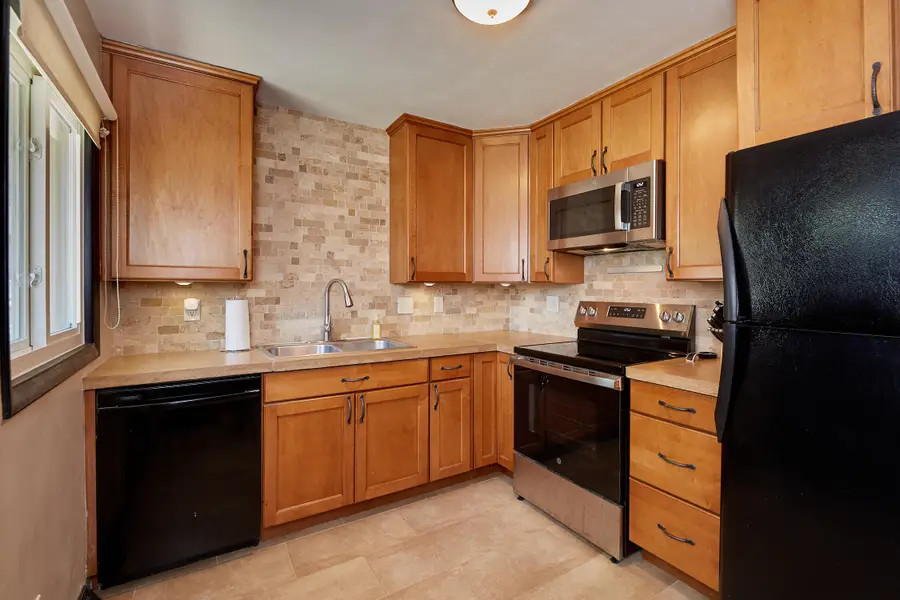 4115 N 94th St, Wauwatosa, WI 53222 - #3