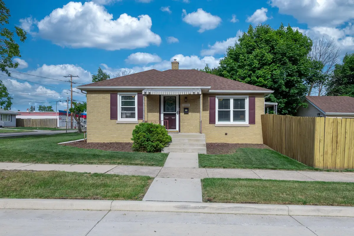 7005 40th Ave, Kenosha, WI 53142 - #1