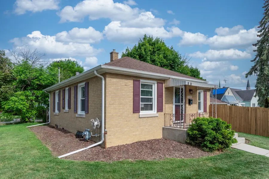 7005 40th Ave, Kenosha, WI 53142 - #3