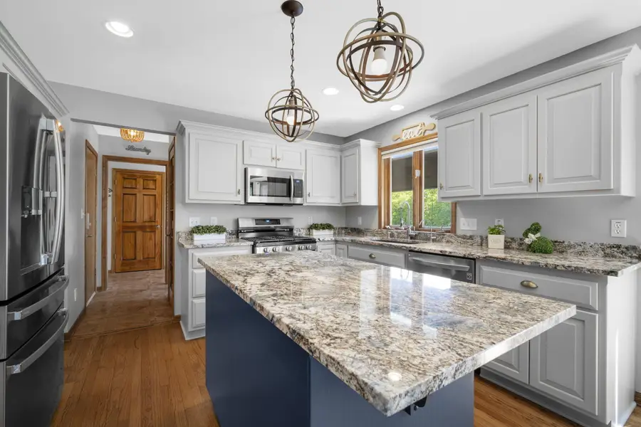 W265N2184 Sawgrass Ln, Pewaukee, WI 53072 - #3