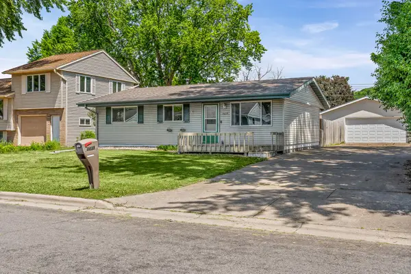 3039 S 29th Ct, La Crosse, WI 54601