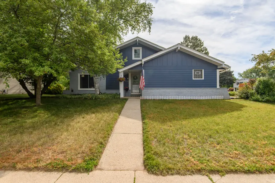 1200 Western Trl, Mukwonago, WI 53149 - #2