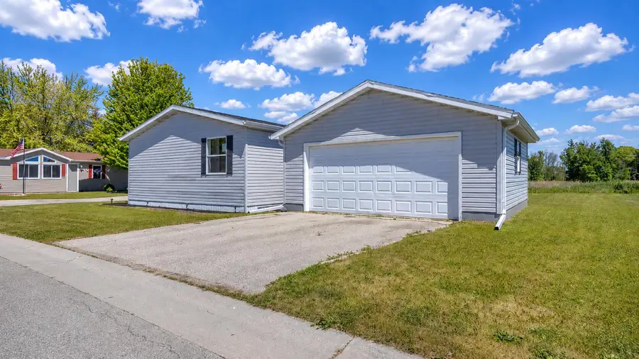 5019 Flagstone Rd, Sheboygan, WI 53083 - #3
