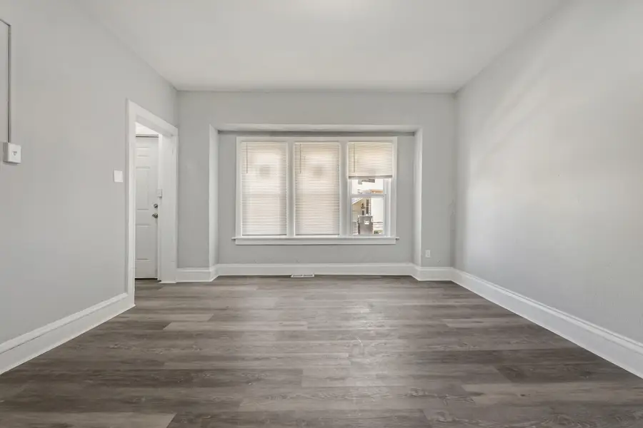 2132 S 23rd St, Milwaukee, WI 53215 - #3