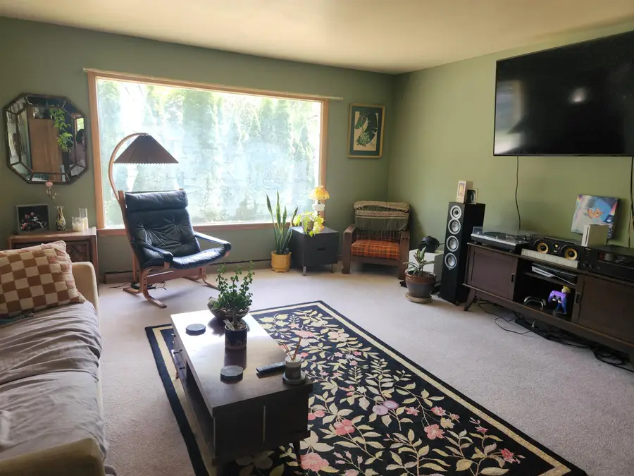 6205 N Garden Grove Ln, Glendale, WI 53209 - #2