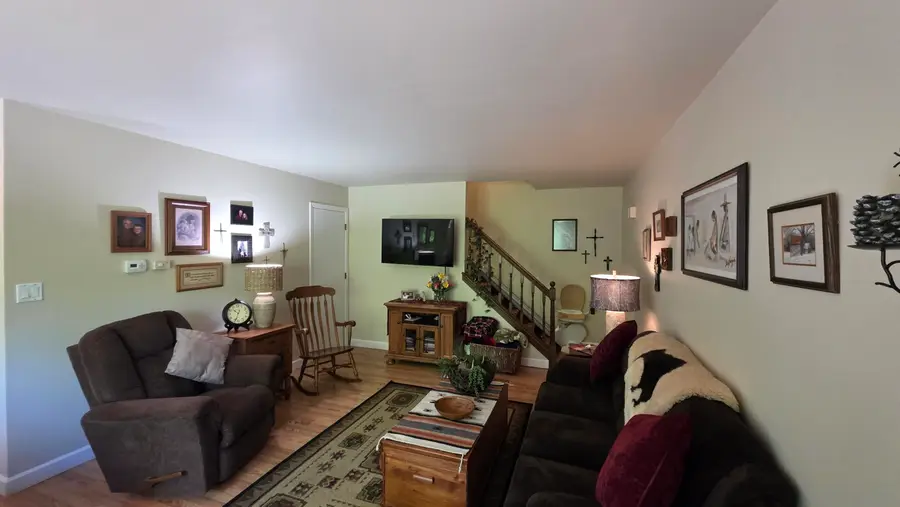 2609 Cross Creek Dr, Sheboygan, WI 53081 - #3