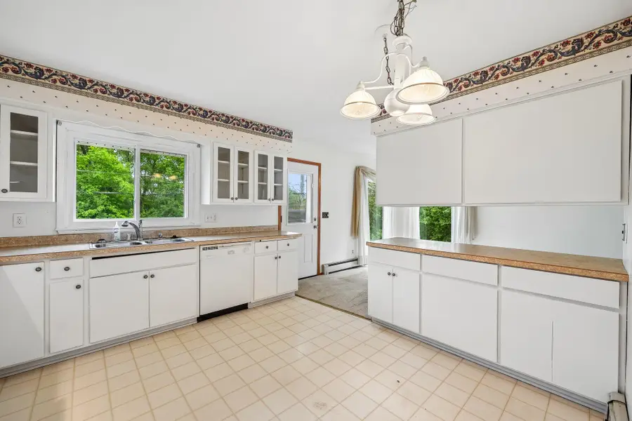 1415 Garfield Ave, Waukesha, WI 53189 - #2