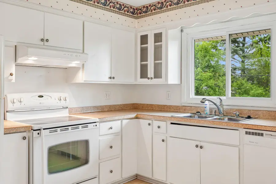 1415 Garfield Ave, Waukesha, WI 53189 - #3