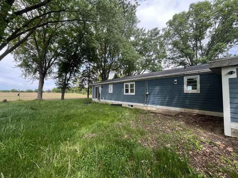 39509 Golden Lake Park Rd, Summit, WI 53066 - #2