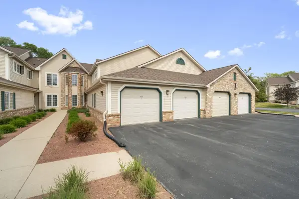 4511 S 124th St, New Berlin, WI 53151