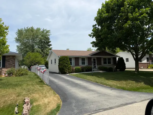 5712 Glenwood Dr, Mount Pleasant, WI 53406