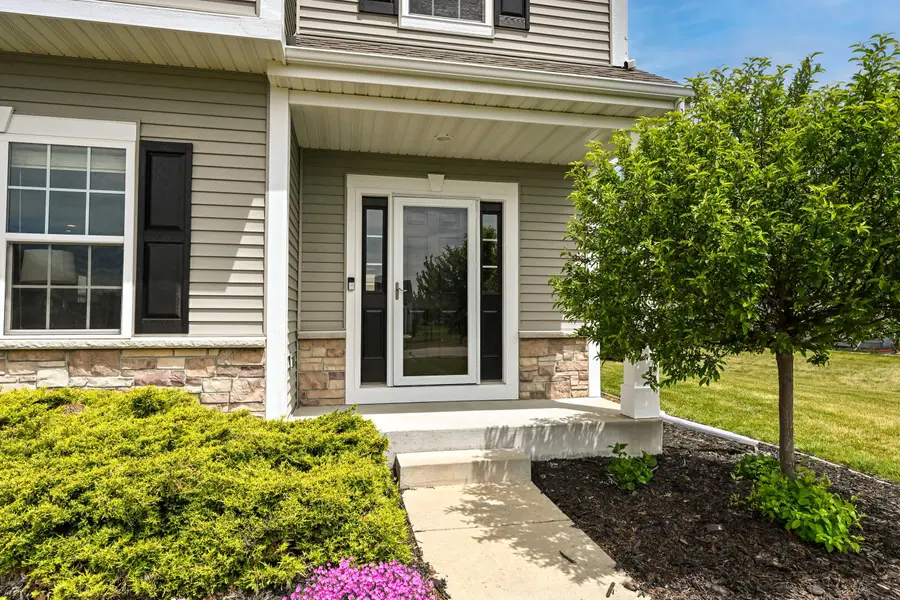 N44W22870 Bridge St, Pewaukee, WI 53072 - #2