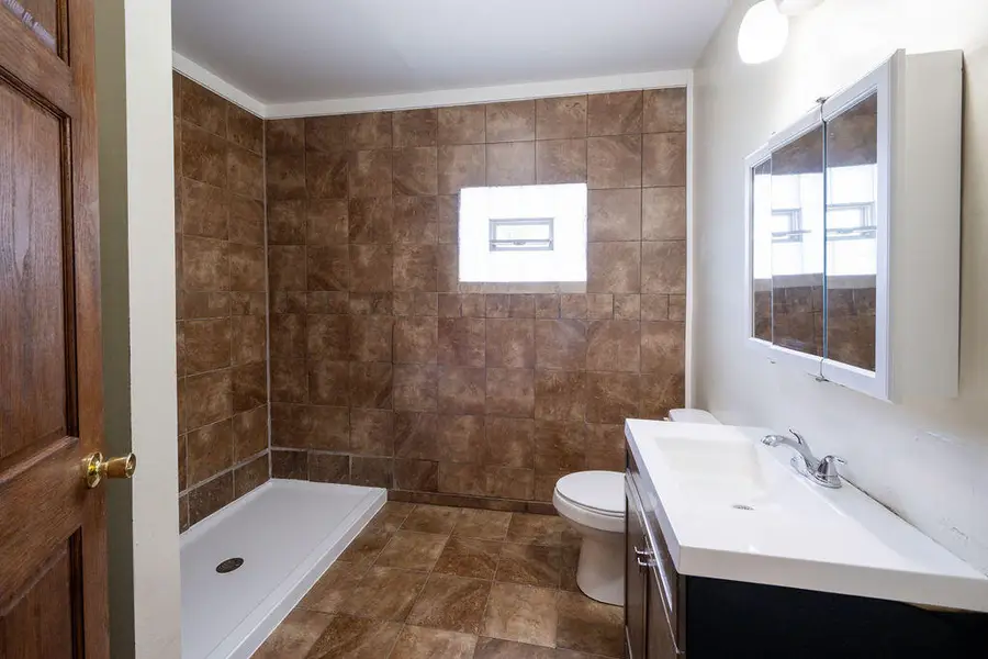 1008 11th St, Racine, WI 53403 - #2