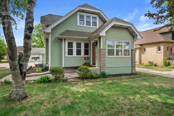 333 W Bender Rd, Glendale, WI 53217