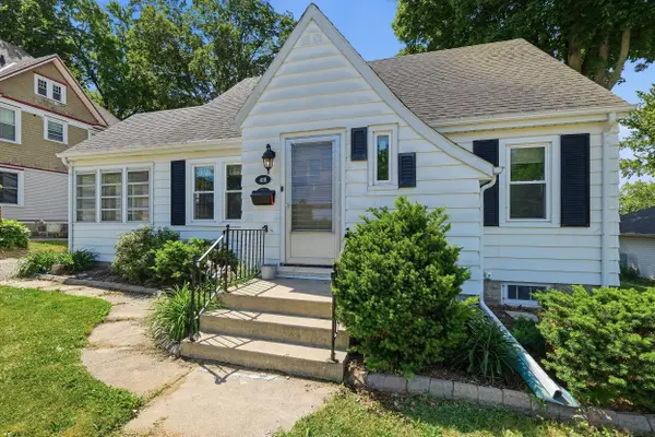 418 E Racine St, Jefferson, WI 53549